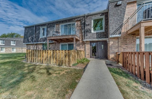 4424 Euclid Ave 1B - 4424 Euclid Ave, Rolling Meadows, IL 60008