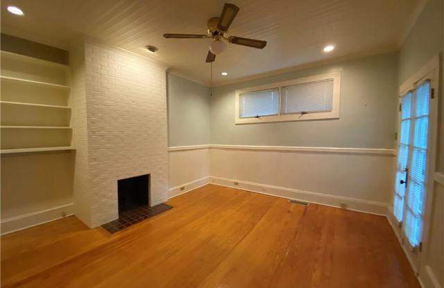 256 West End Boulevard Gallery 4