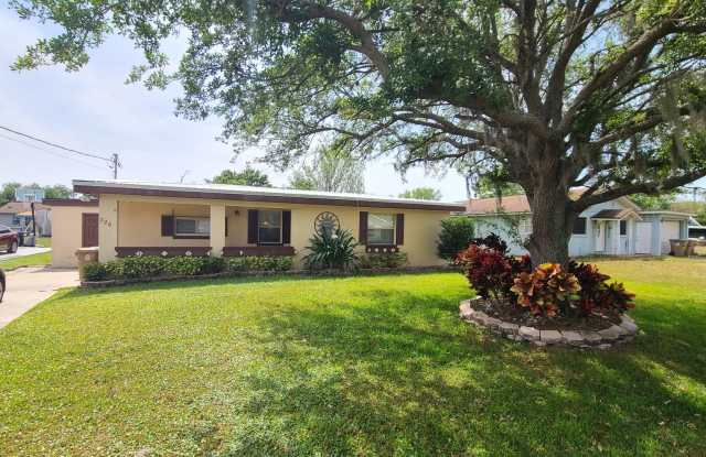Charming 3 Bedroom 1 Bath Home with Spacious Yard ~ No HOA photos photos