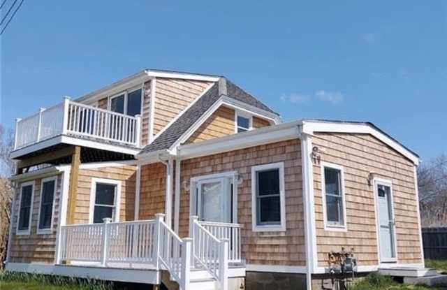 17 Crescent Street - 17 Crescent Street, Middletown, CT 06457