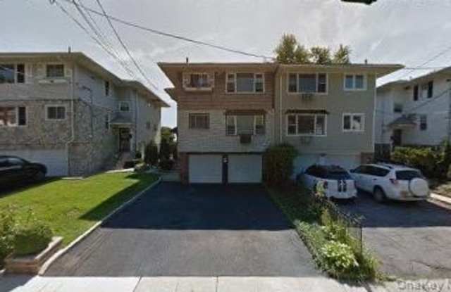 17 Valerie Drive unit: #3 photos photos