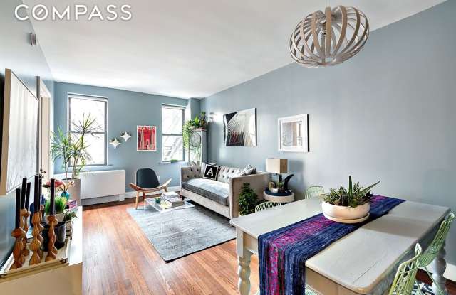 245 West 25th Street photos photos