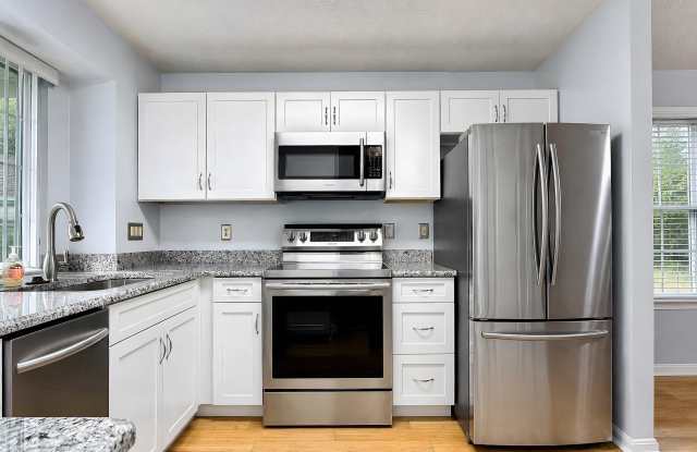 45525 COOSAN Court Gallery 2