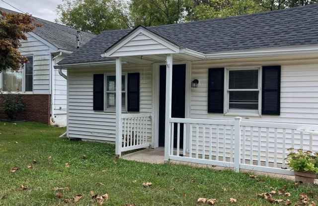 218 ELIZABETH Street unit: 1 photos photos