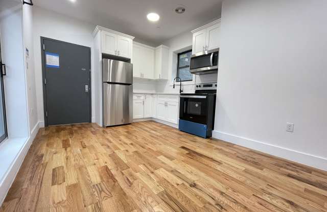 422 E 31st St photos photos