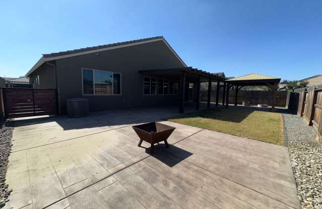 NW Visalia Home Coming Soon! photos photos