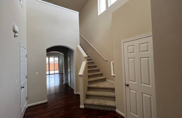 Puyallup home a Craftsman would Love! 1 bd dwn and 4 upstairs Gallery 4