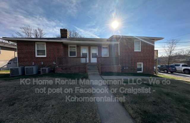 1114 E Myrtle St photos photos