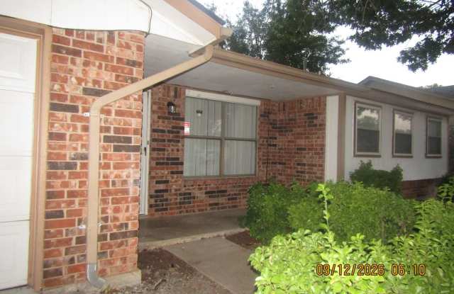 Charming 3-Bedroom Home located on the Eastside of town Gallery 1