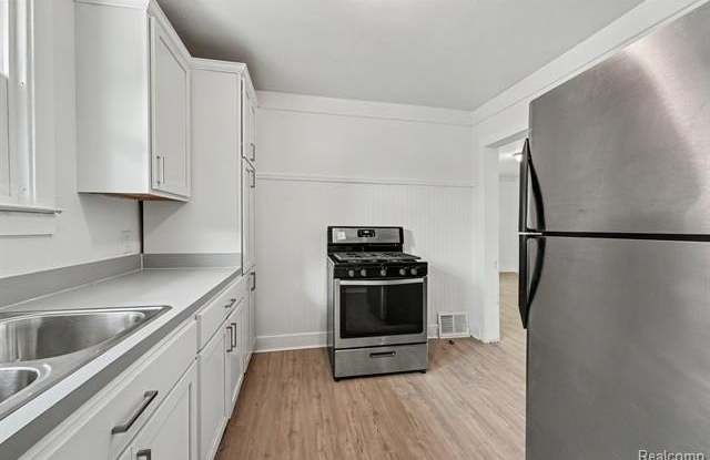 15224 Rossini Drive Gallery 4