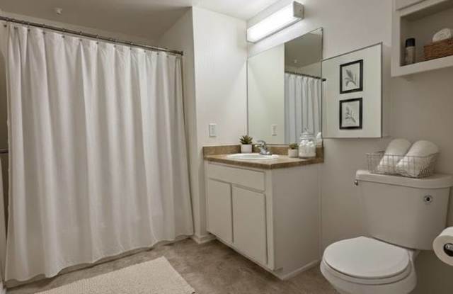 830 Almond Ct. Gallery 3