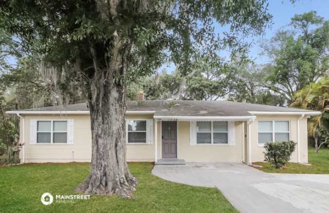 1308 South Locust Avenue - 1308 Locust Avenue, Sanford, FL 32771