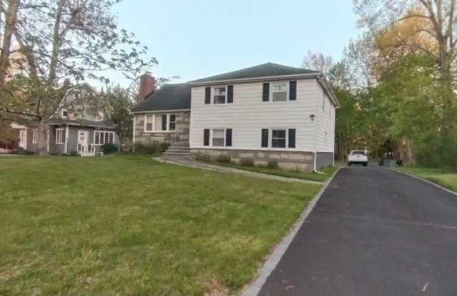 1072 Springfield Ave - 1072 Springfield Avenue, New Providence, NJ 07974