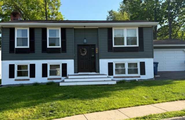 623 YORK Lane SE photos photos