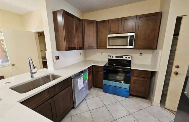 1842 SW 102nd Way - 1842 Southwest 102nd Way, Miramar, FL 33025