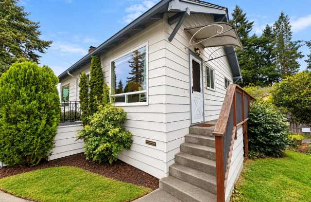 3Bd/1.75Ba Seattle Home Gallery 3