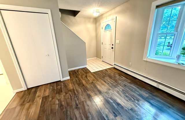 2605 Albany Avenue Gallery 4