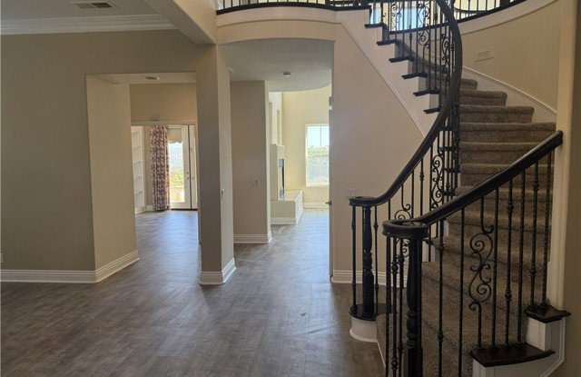 7582 Villanueva Drive Gallery 2