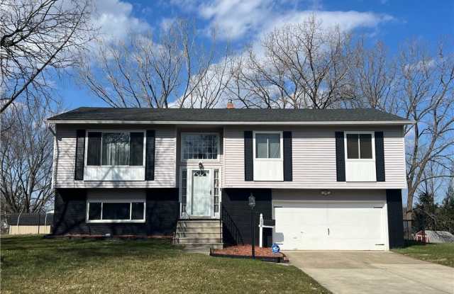 1930 Jo Ann Drive - 1930 Joann Drive, Parma, OH 44134