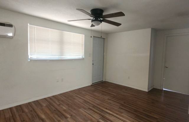 Charming 2 bedroom, 1 Bath Gallery 3