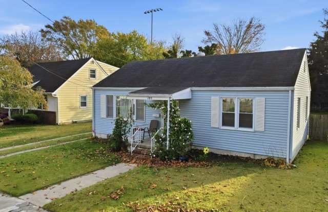 105 W Edgewood Ave photos photos