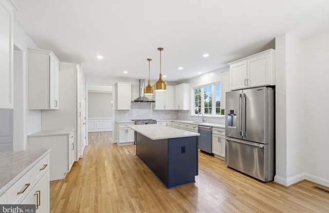 4314 SUMMIT Place Gallery 2