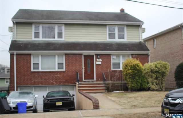436 Plateau Avenue - 436 Plateau Avenue, Fort Lee, NJ 07024