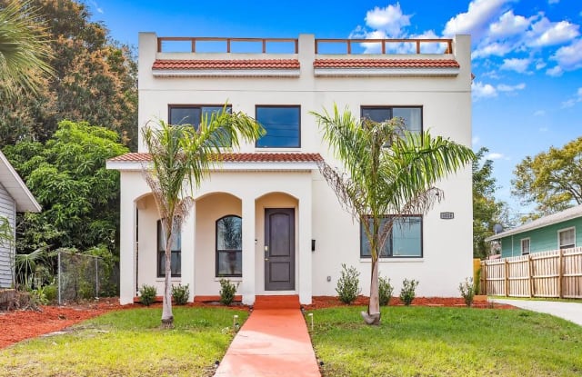 1018 7TH AVENUE S - 1018 7th Avenue South, St. Petersburg, FL 33705