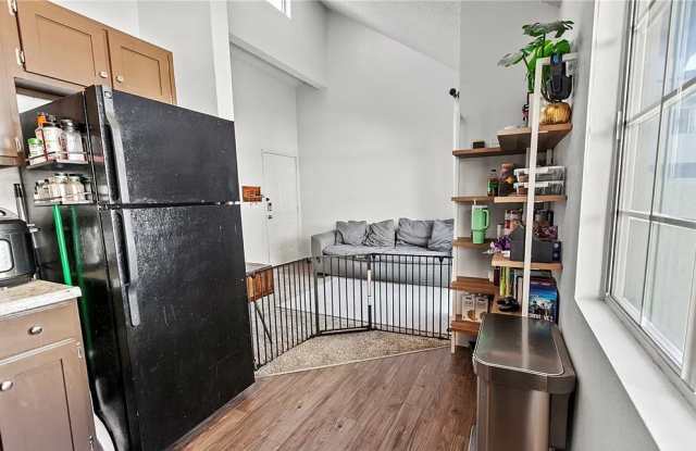 1037 Southwood Dr photos photos