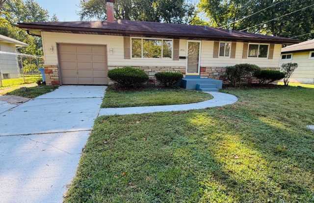 3 bedroom 1.5 bathroom - Florissant Home Gallery 1