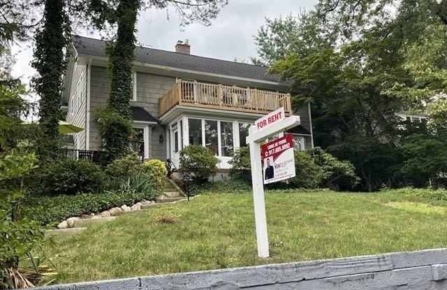 348 Evergreen Place Gallery 1