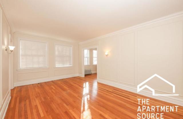 1010 Hinman Ave. - 1010 Hinman Avenue, Evanston, IL 60202