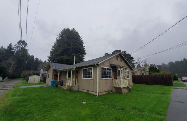 4-Bedroom home located close to the Eureka Zoo! photos photos