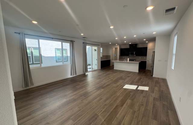 New Harvest Glen home Gallery 1