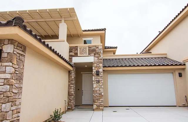 Newer home in Ivins! Great views! photos photos