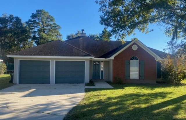 3 bedroom, 2 bath; County Schools! - 4200 Big Oak Circle, Lowndes County, GA 31602