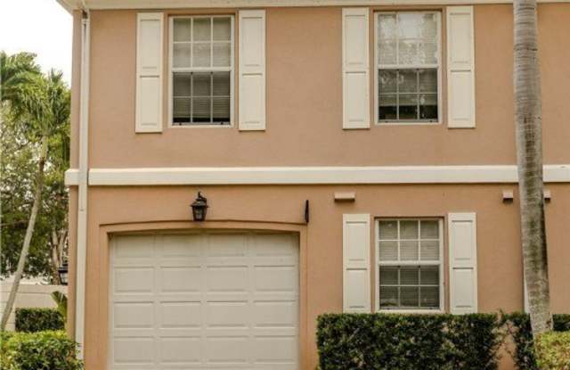 5701 Cove Circle unit: 41 photos photos