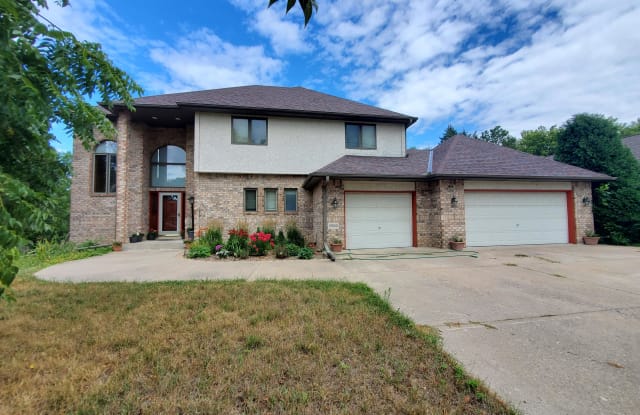 5900 Otter Ridge Circle - 5900 Otter Ridge Circle, Ramsey County, MN 55110