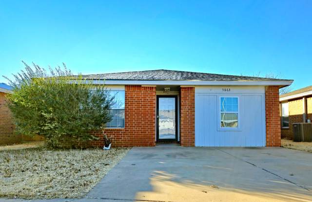 Cozy 3 bed 2 bath in Northridge photos photos