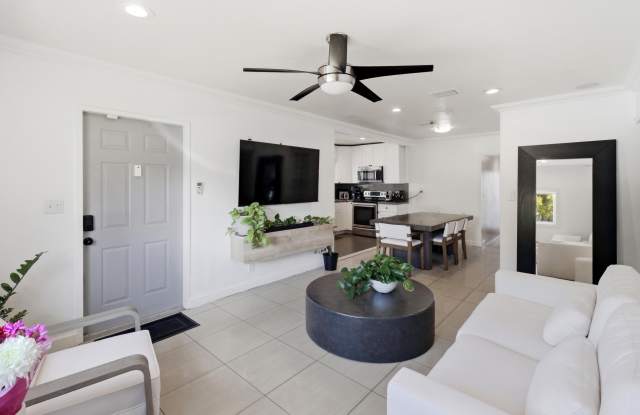 1234 NE 7th Avenue - 1234 Northeast 7th Avenue, Fort Lauderdale, FL 33304