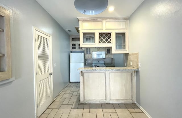 602 Buena Vista Dr - 602 Buena Vista Drive, Weslaco, TX 78596