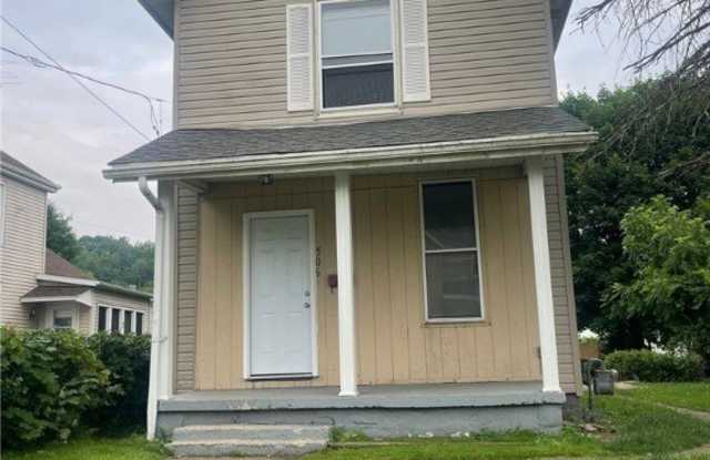 506 Waldo St photos photos
