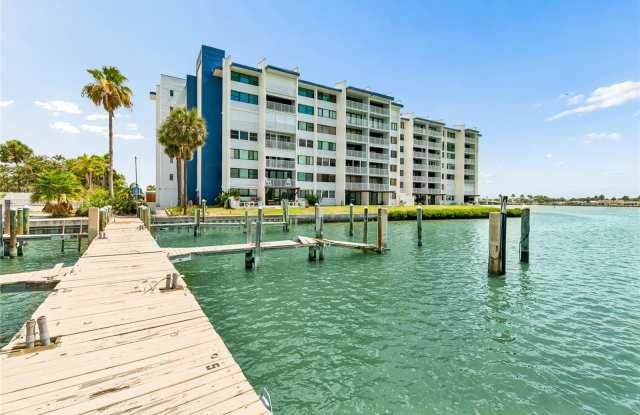 450 TREASURE ISLAND Causeway Gallery 2