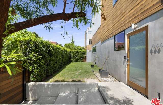 866 S Wilton Pl - 866 South Wilton Place, Los Angeles, CA 90005
