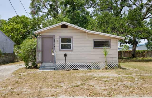 1715 14th St S photos photos