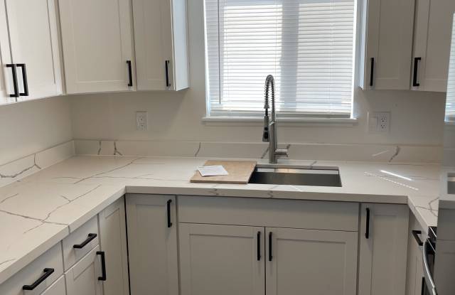 1523 Ernest Avenue - A photos photos