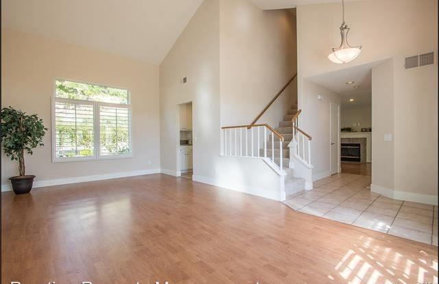 53 Shorecliff Gallery 2