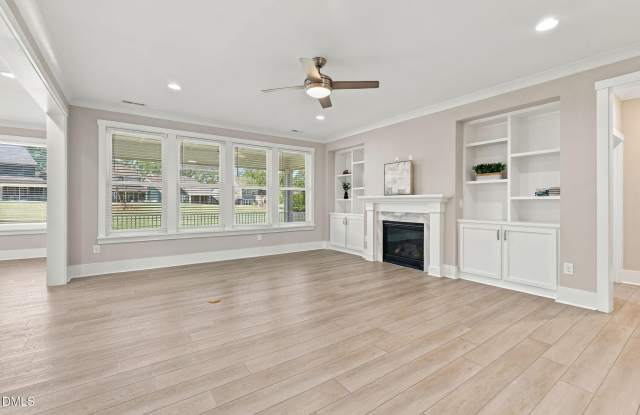 1318 Gordonia Way Gallery 4