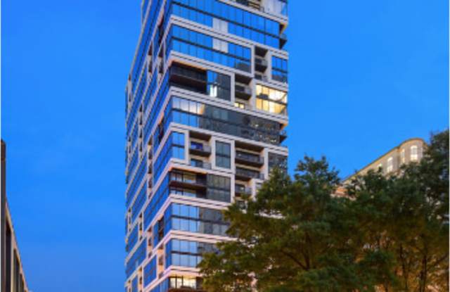 700 Peachtree St NE Gallery 2