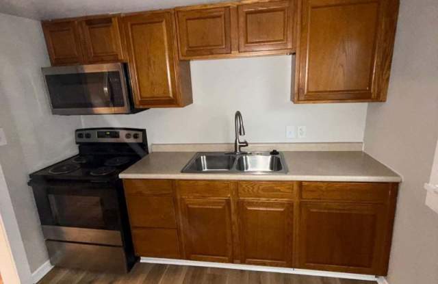 1-Bedroom Home with 1.5 Bathrooms, Garage, and Main-Floor Laundry Gallery 3